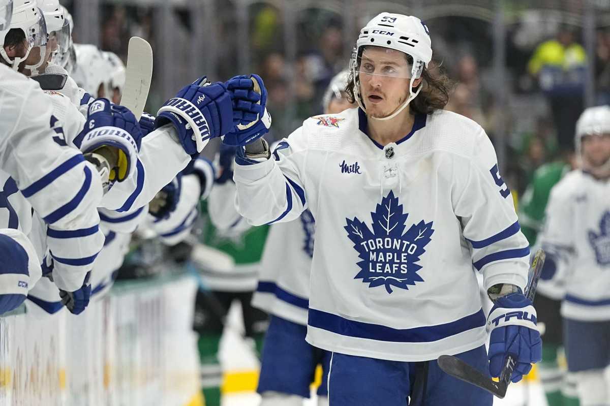 Toronto Maple Leafs Defeat Dallas Stars To Continue Winning Streak At Home