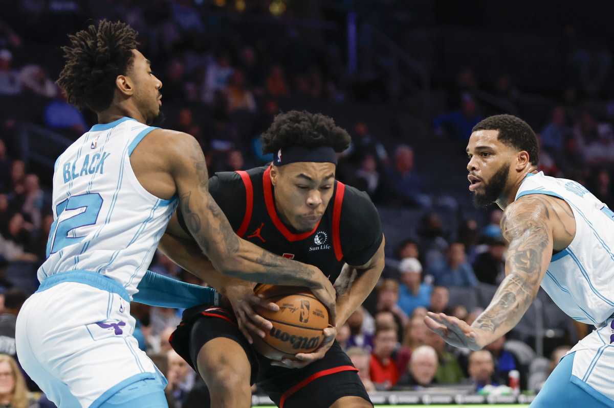 Toronto Raptors Close Out Road Trip With Tight Win Against The Charlotte Hornets