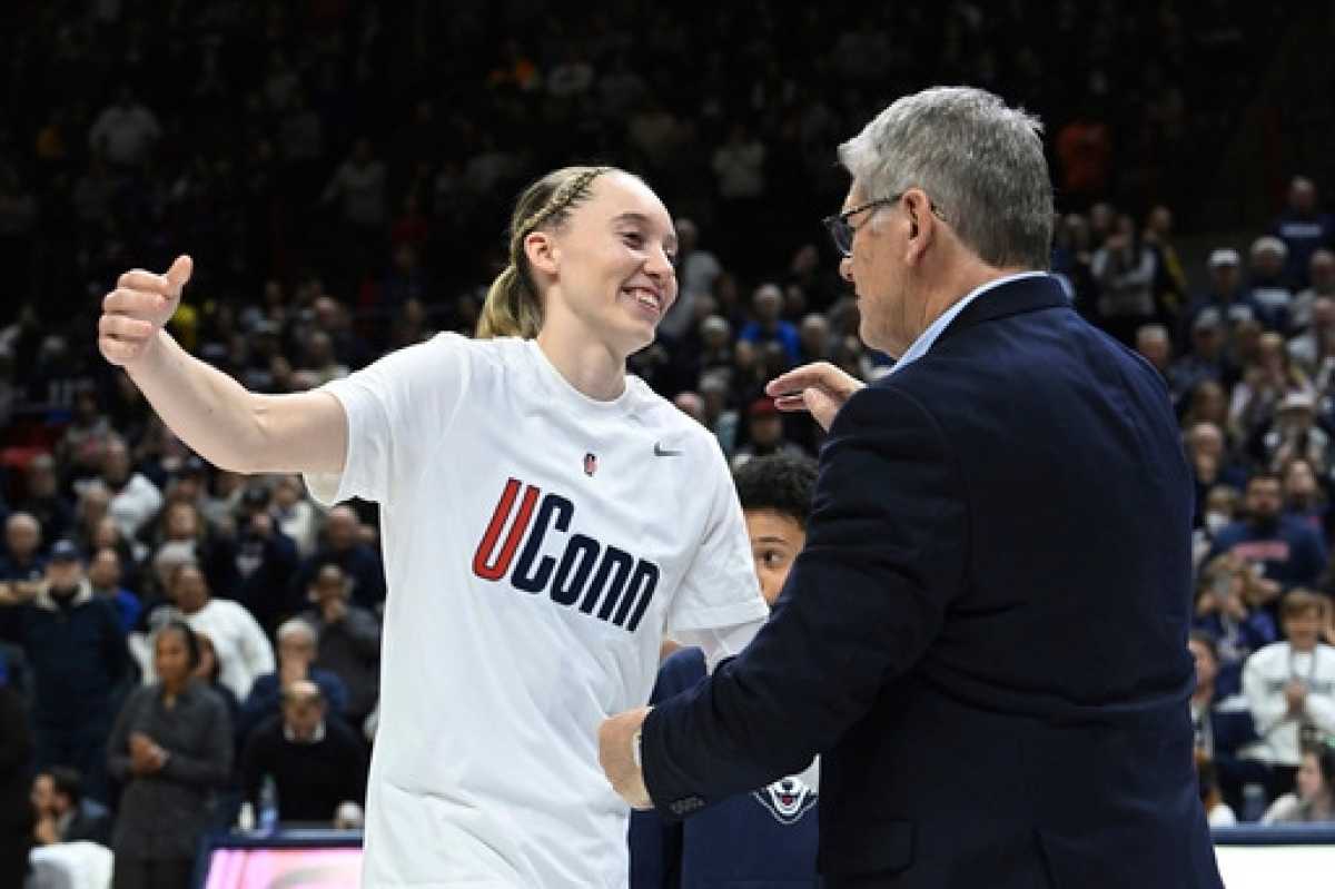 Uconn Star Paige Bueckers Announces Return For Another Season