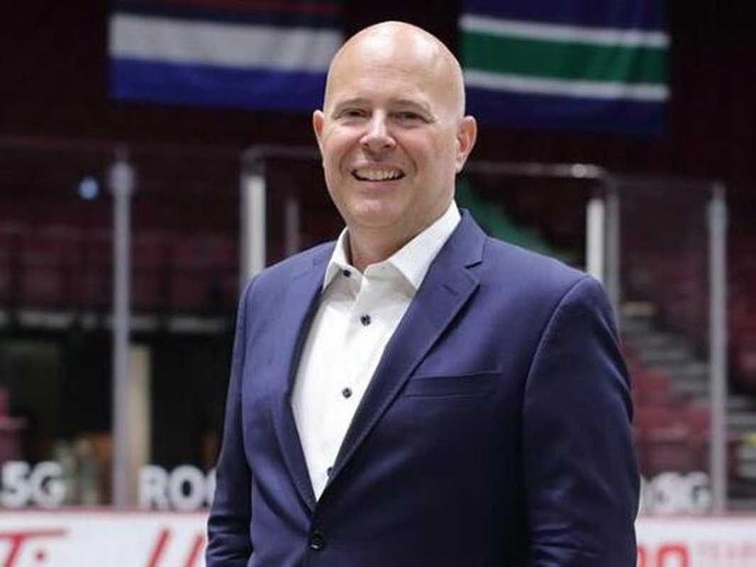 Vancouver Canucks President Talks Winning And Business Strategy With Nll Team