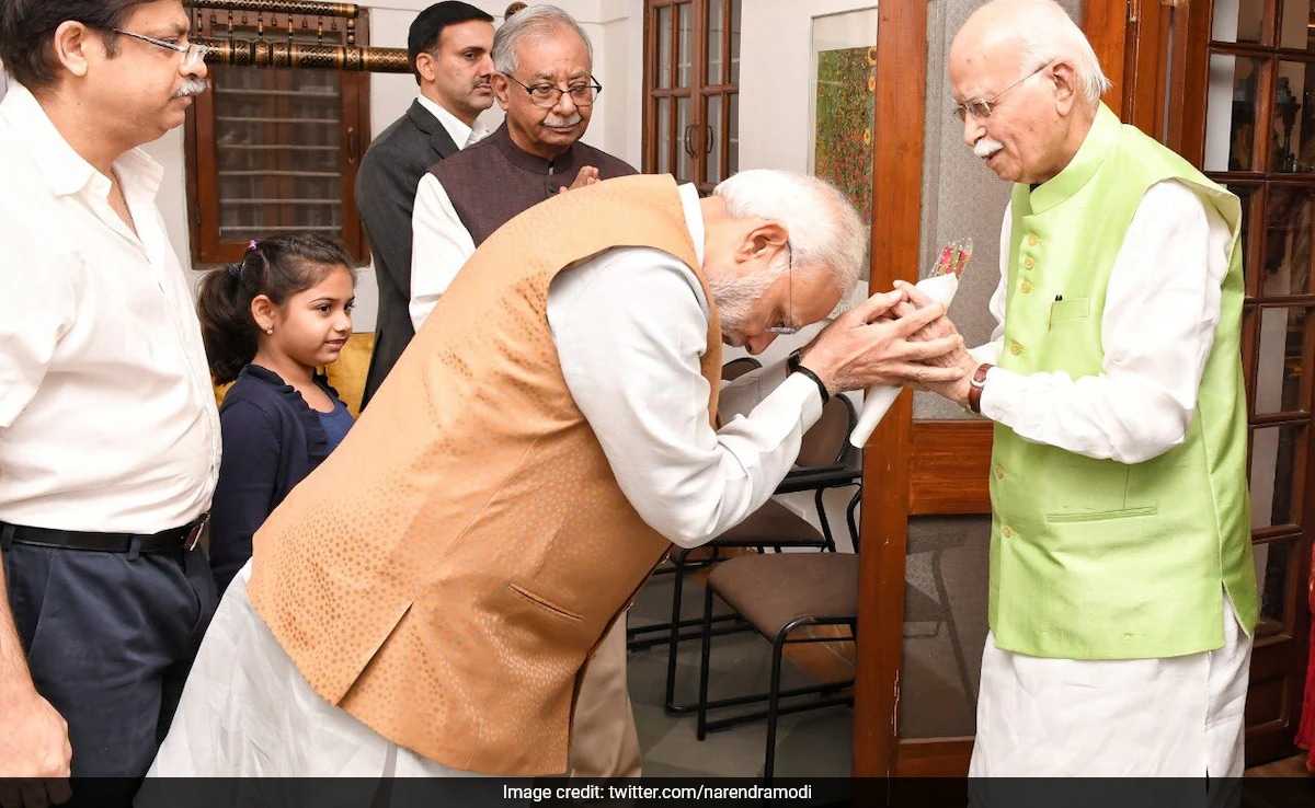 Veteran Bjp Leader Lk Advani To Receive Bharat Ratna, Pm Modi Makes The Announcement