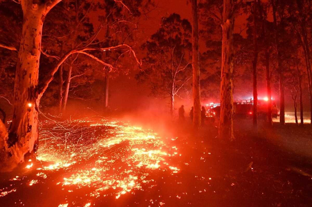 Victoria Battles Devastating Bushfires As Temperatures Soar