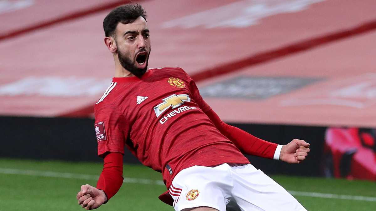 Bruno Fernandes' Quick Thinking Impresses In Manchester United's Quarter Final Clash Against Liverpool