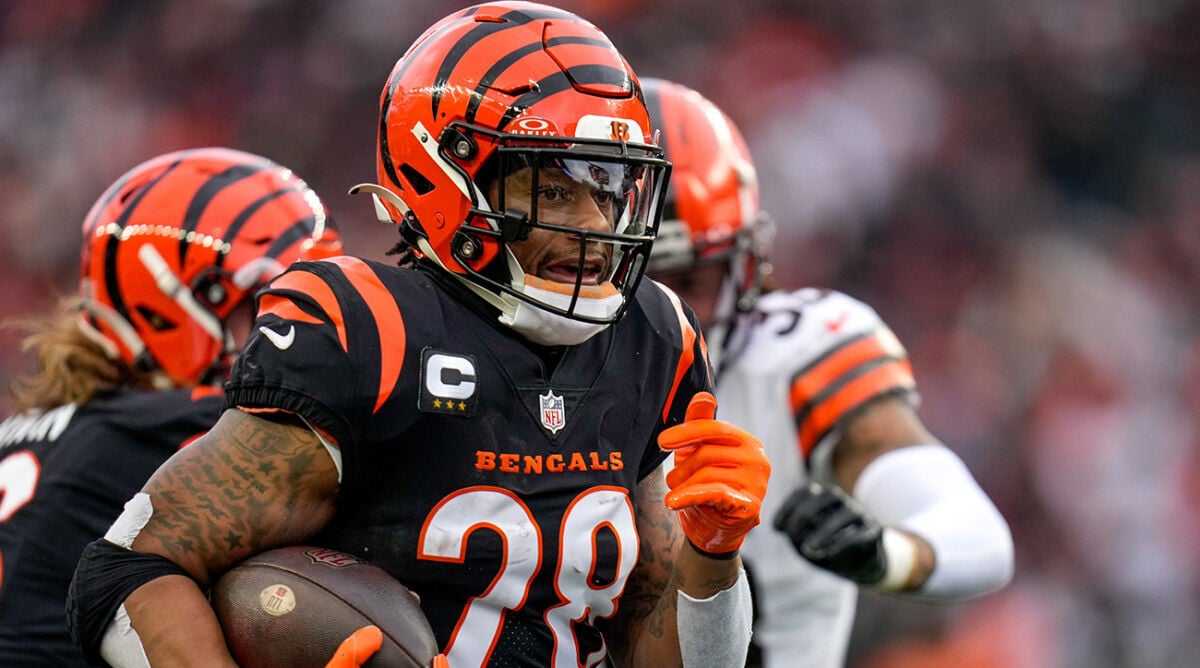 Cincinnati Bengals Part Ways With Joe Mixon, Sign Zack Moss As Replacement