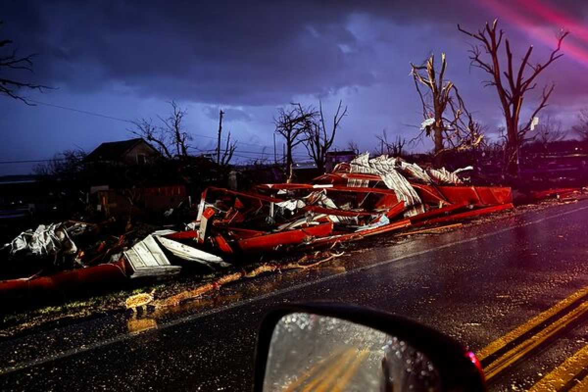 Deadly Tornadoes Strike Ohio And Indiana