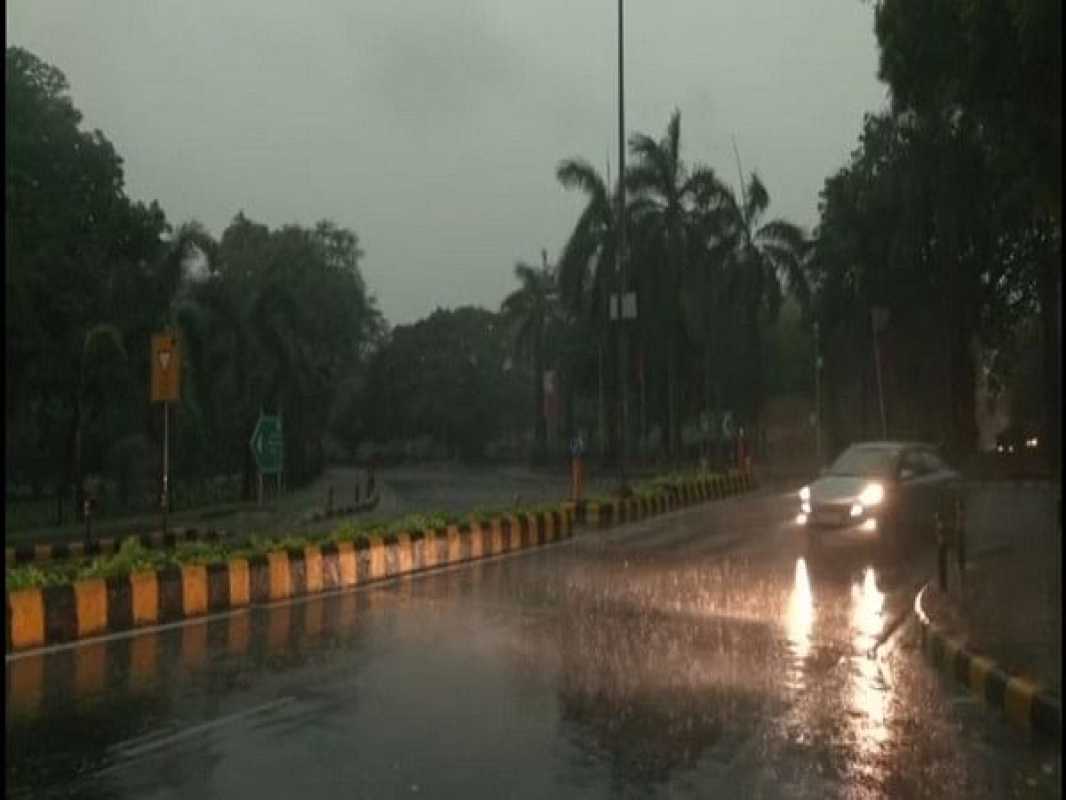 Delhi Witnesses Sudden Change In Weather With Light Rainfall