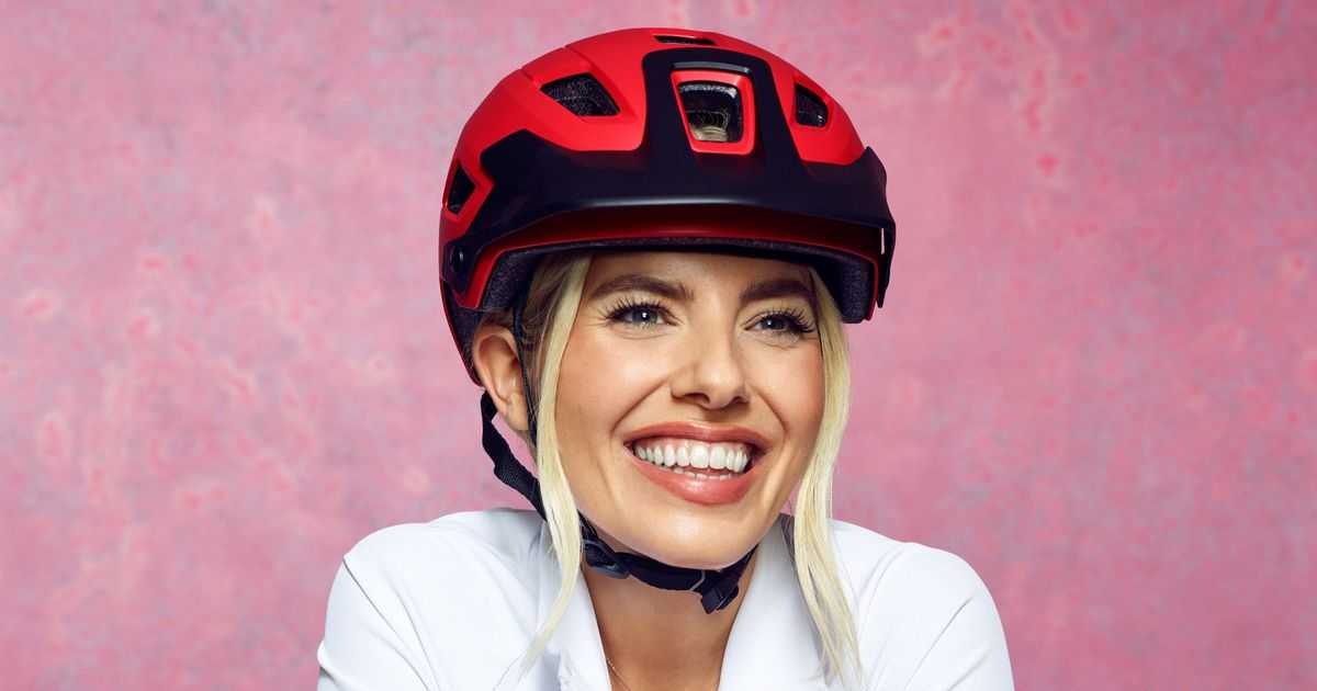 Dj Mollie King Embarks On Charity Cycling Challenge From London To Hull