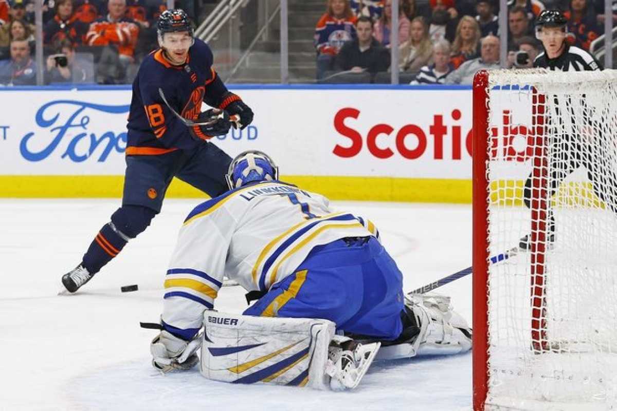 Edmonton Oilers Rally In Third Period To Defeat Buffalo Sabres 8 3