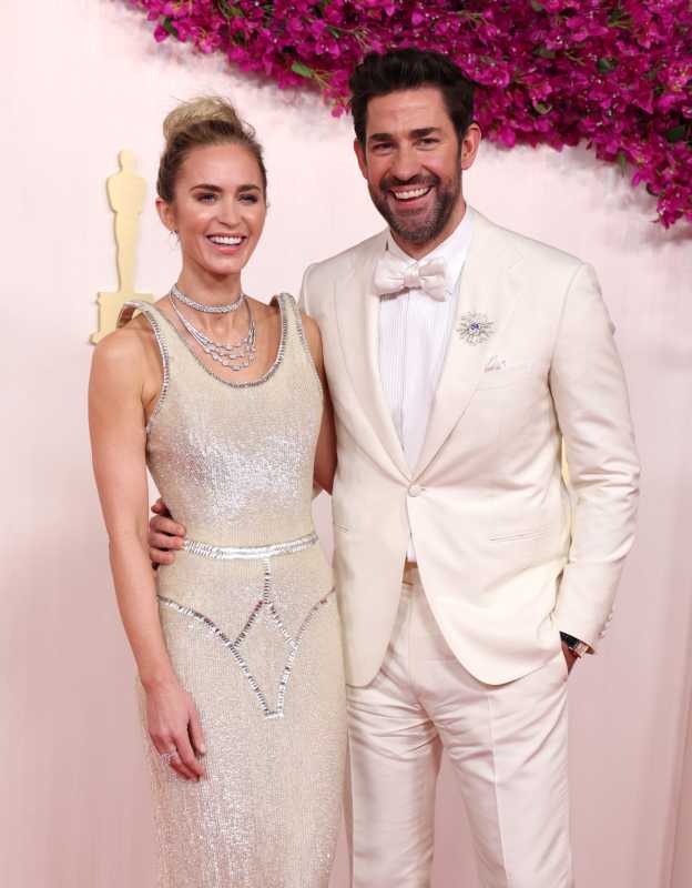 Emily Blunt And John Krasinski Grace The 2024 Oscars Red Carpet Together