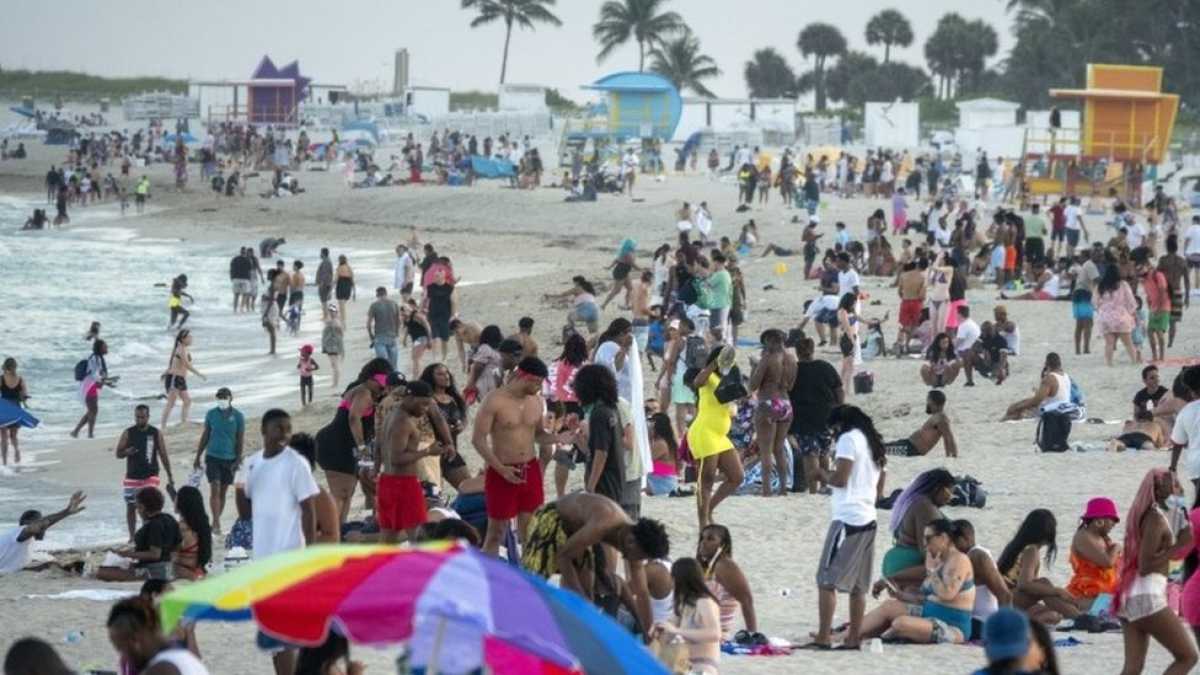 Florida Governor Enforces Strict Measures For Spring Break In Miami Beach