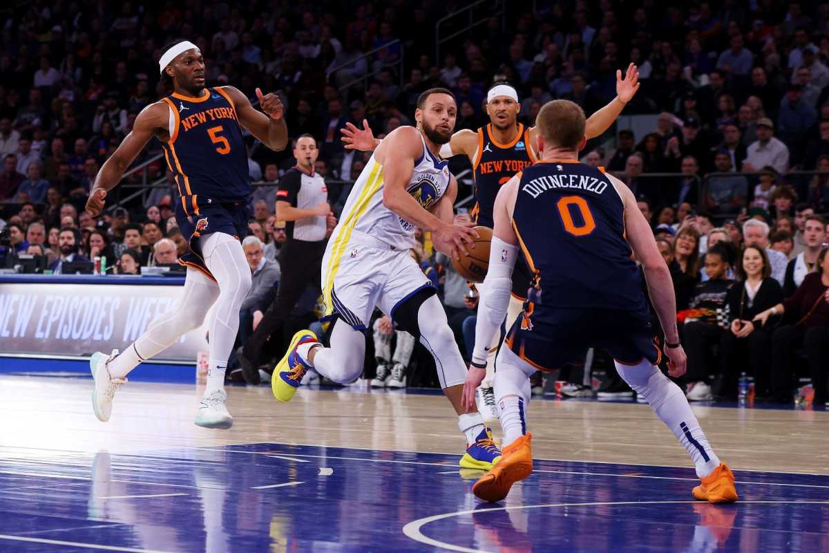 Golden State Warriors Defend Home Court Against New York Knicks: Curry Shines In Victory