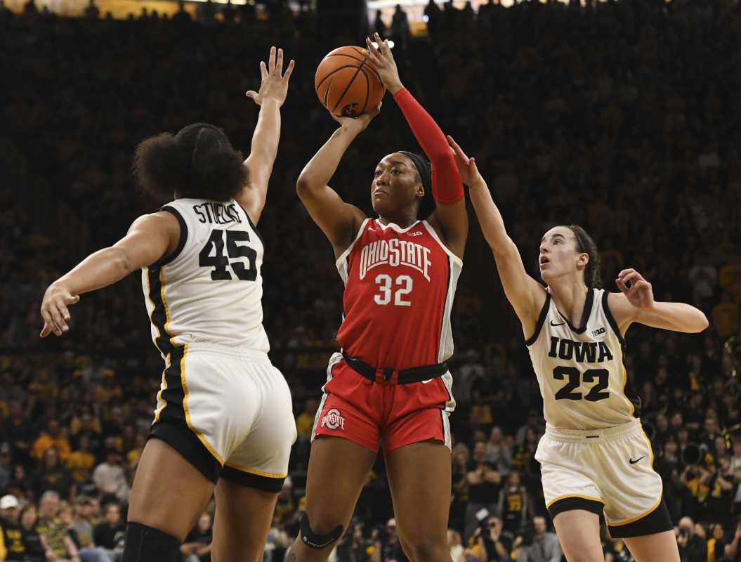 Iowa Hawkeyes Secure Victory Over Ohio State In Women's Basketball Showdown