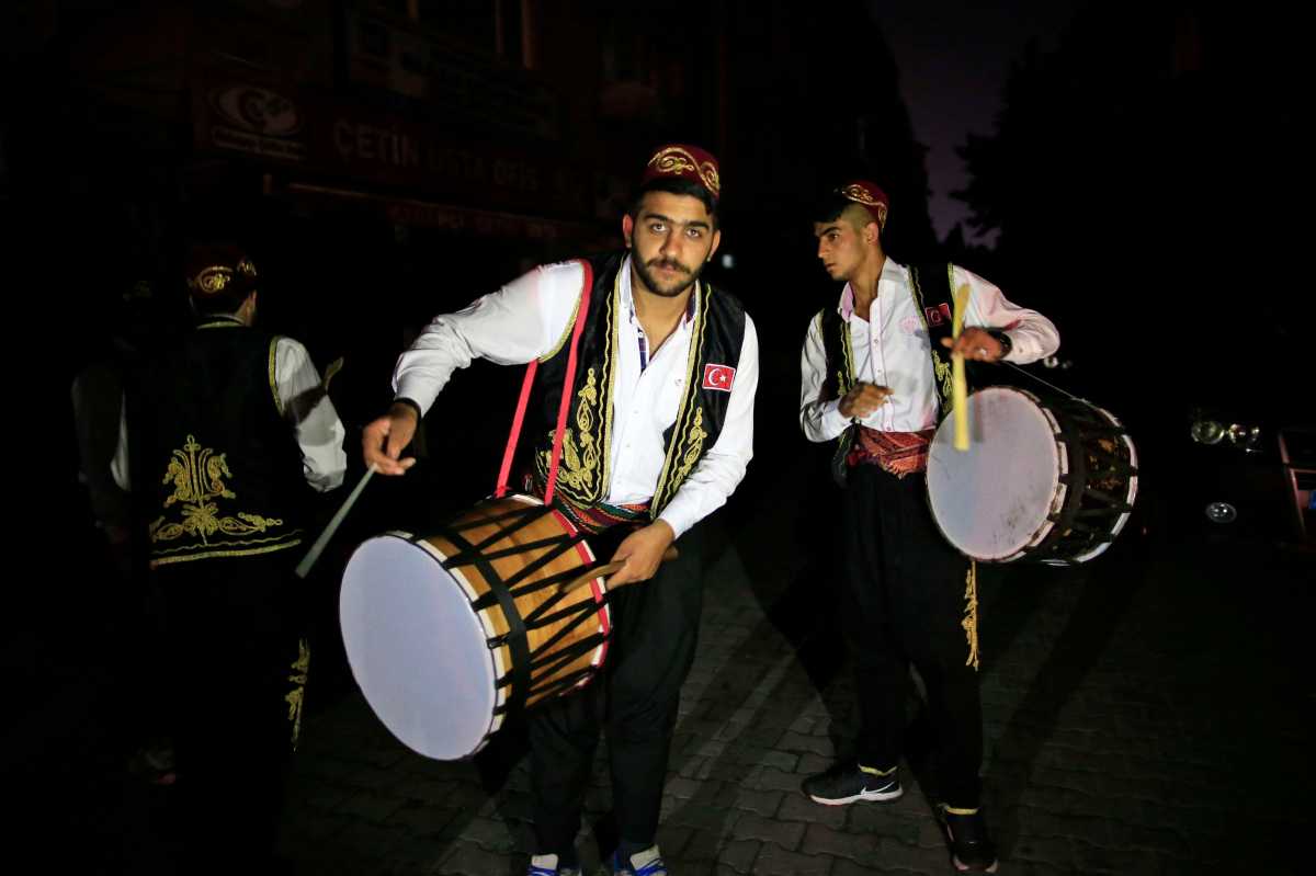 Istanbul Gears Up For Ramadan With Traditional Drumming Rituals