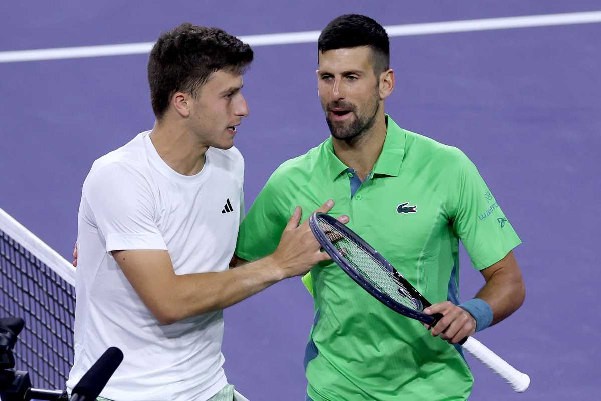 Italian Lucky Loser Upsets Djokovic At Bnp Paribas Open