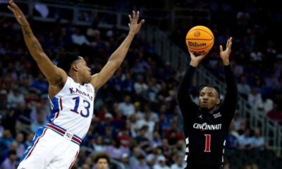 Kansas Survives Close Game Against Cincinnati In Big 12 Basketball Tournament