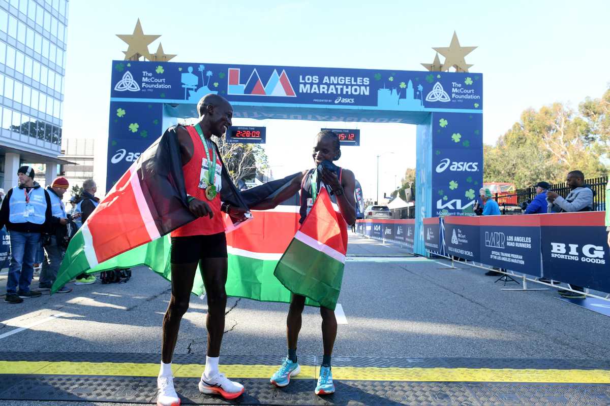 Kenyan Runners Dominate 39th L.a. Marathon, Setting New Records