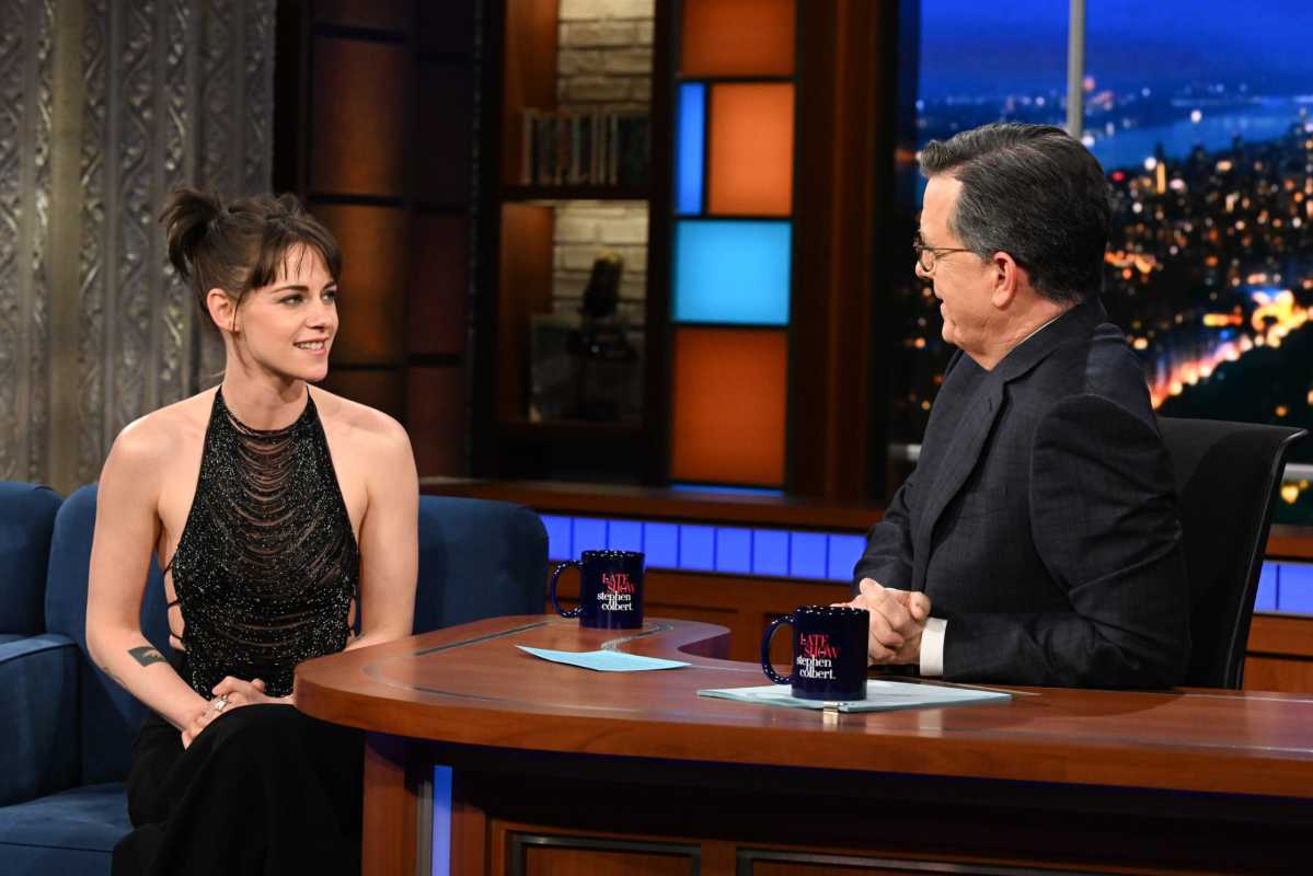 Kristen Stewart Stuns In Two Unique Outfits On 'the Late Show With Stephen Colbert'