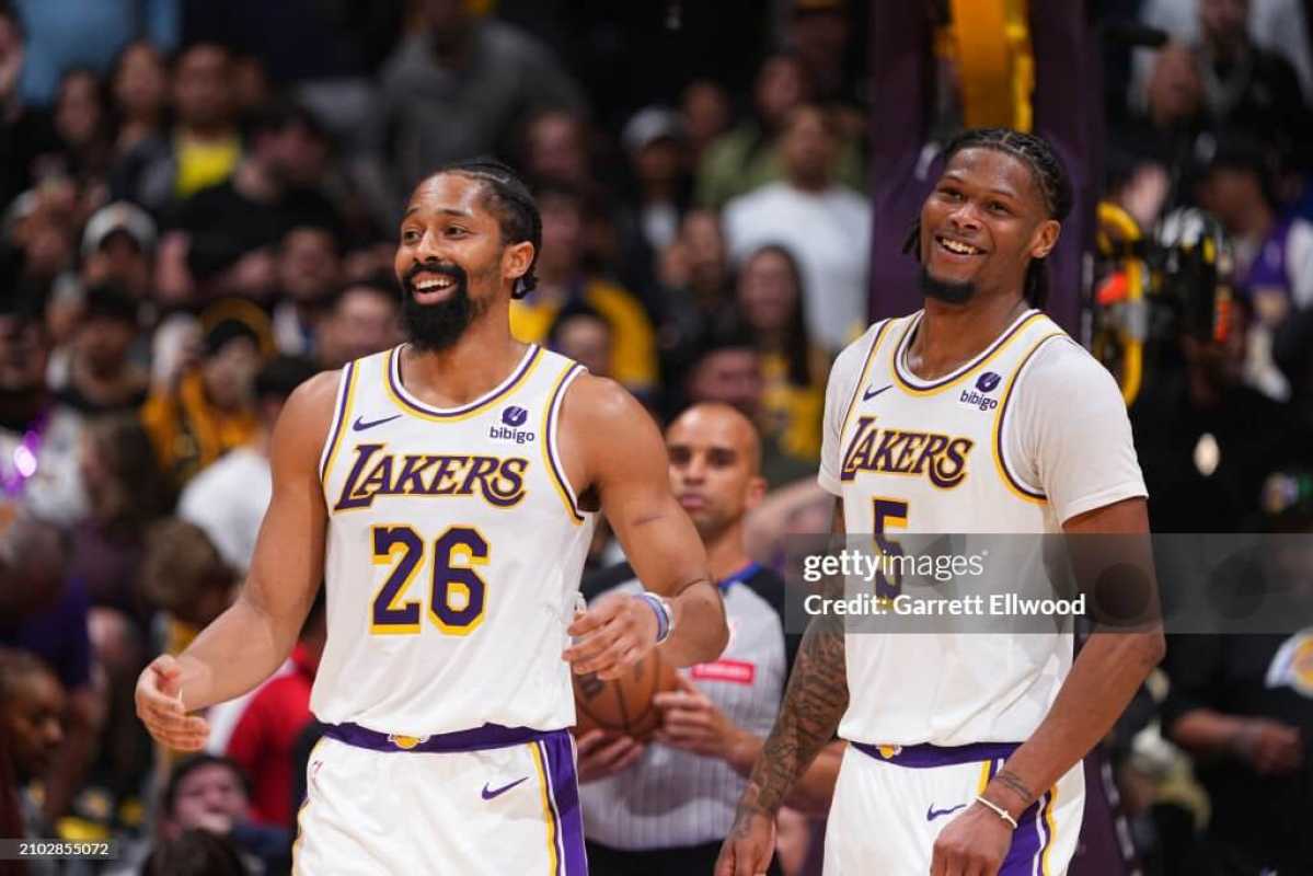 Lakers Showcase Offensive Prowess In High Scoring Win Over Pacers