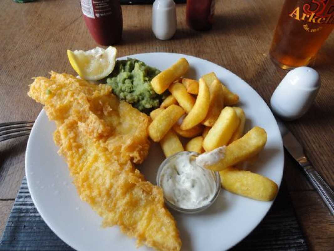 Lucy’s Fish And Chips: A Hidden Gem In Swindon