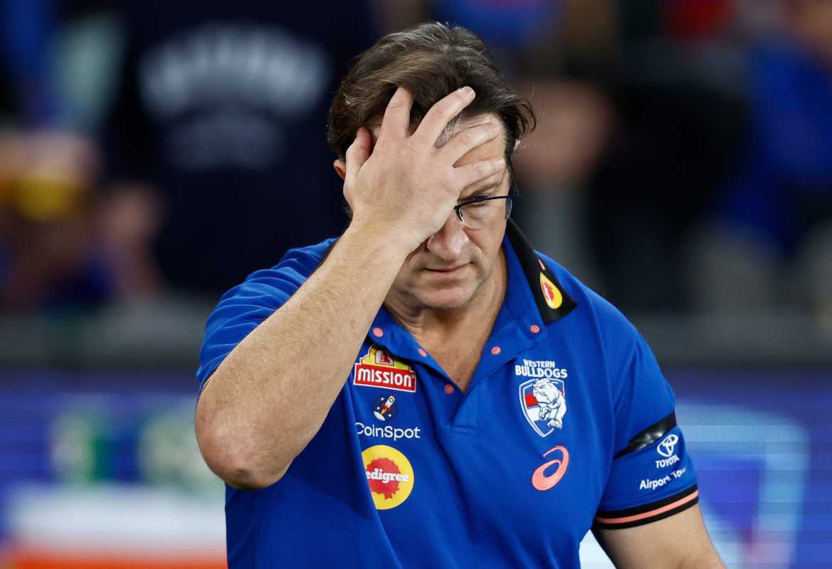 Luke Beveridge Under Fire As Fans Criticize Decisions In Bulldogs' Loss To Melbourne