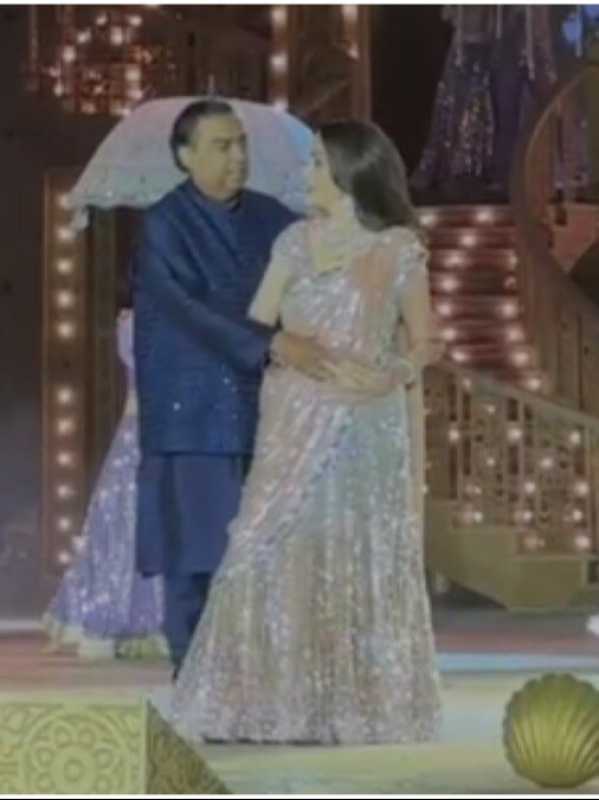 Mukesh And Nita Ambani's Spectacular Dandiya Dance At Anant's Pre Wedding Celebration In Jamnagar