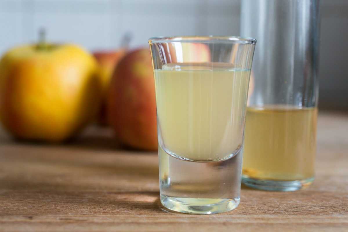 New Study Finds Apple Cider Vinegar May Assist In Weight Loss