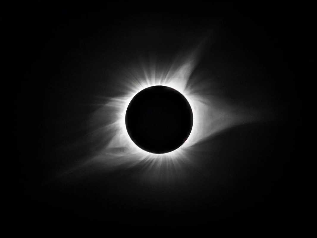 Photographing The Celestial Beauty: Smart Tips For Capturing A Total Solar Eclipse