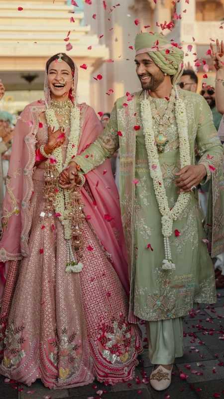 Pulkit Samrat And Kriti Kharbanda Tie The Knot In A Dreamy Ceremony