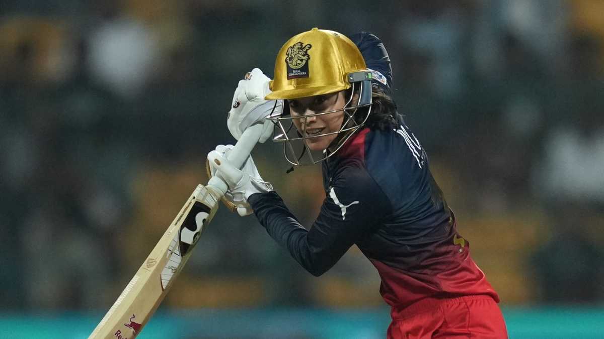 Rajane And Rachin's Superb Relay Catch Dismisses Kohli In Ipl 2024 Opening Match