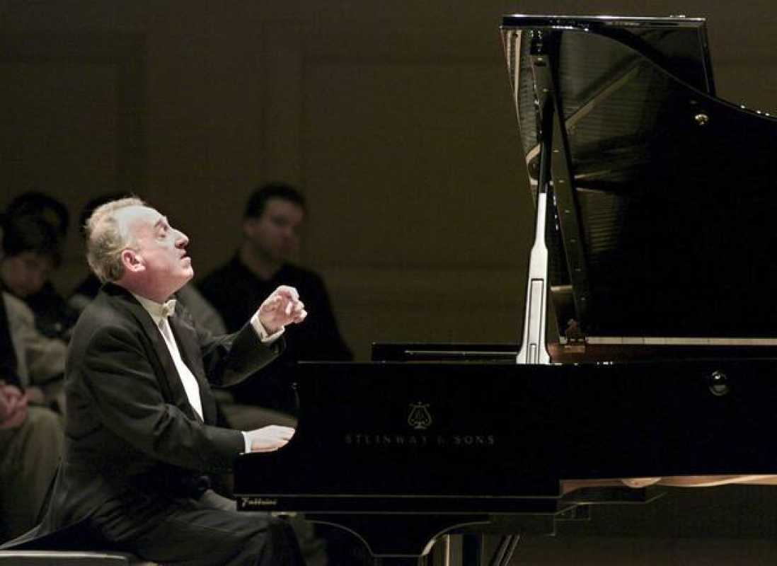 Renowned Pianist Maurizio Pollini Passes Away At 82