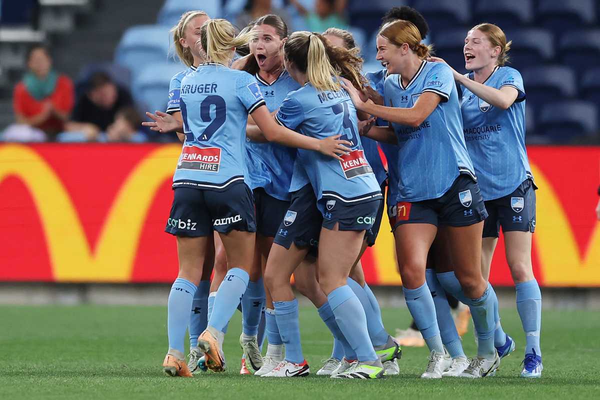 Sydney Fc Continue Derby Dominance With 2 0 Win Over Western Sydney Wanderers