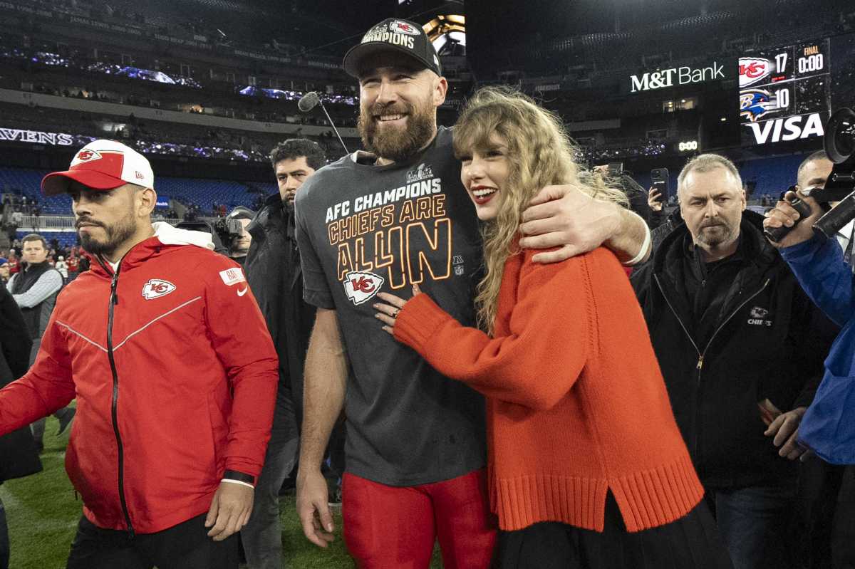 Taylor Swift And Travis Kelce Embrace Nesting In La