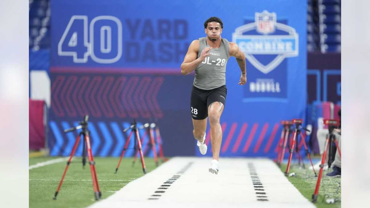 Texas Wide Receiver Shines At Nfl Combine, Sets Record With Blazing 40 Yard Dash