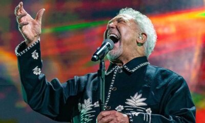 Tom Jones Delights Audience With Timeless Performance In Perth