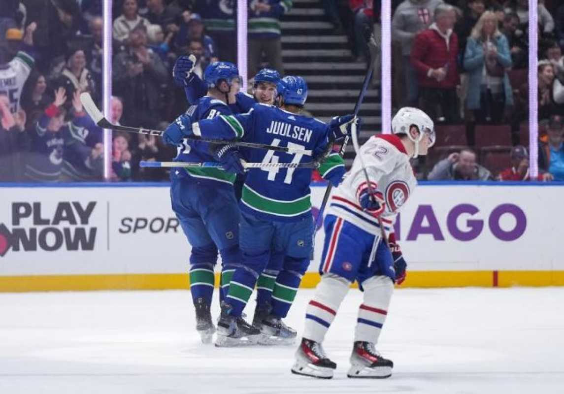 Vancouver Canucks Defeat Montreal Canadiens 4 1 In A Defensive Showcase