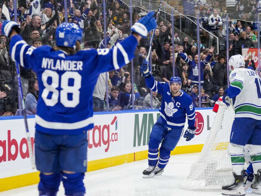 William Nylander Extends Point Streak In Maple Leafs' Shootout Victory Over Rangers