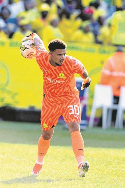 Mamelodi Sundowns Goalkeeper Ronwen Williams Reigns Supreme At Psl Awards Ceremony