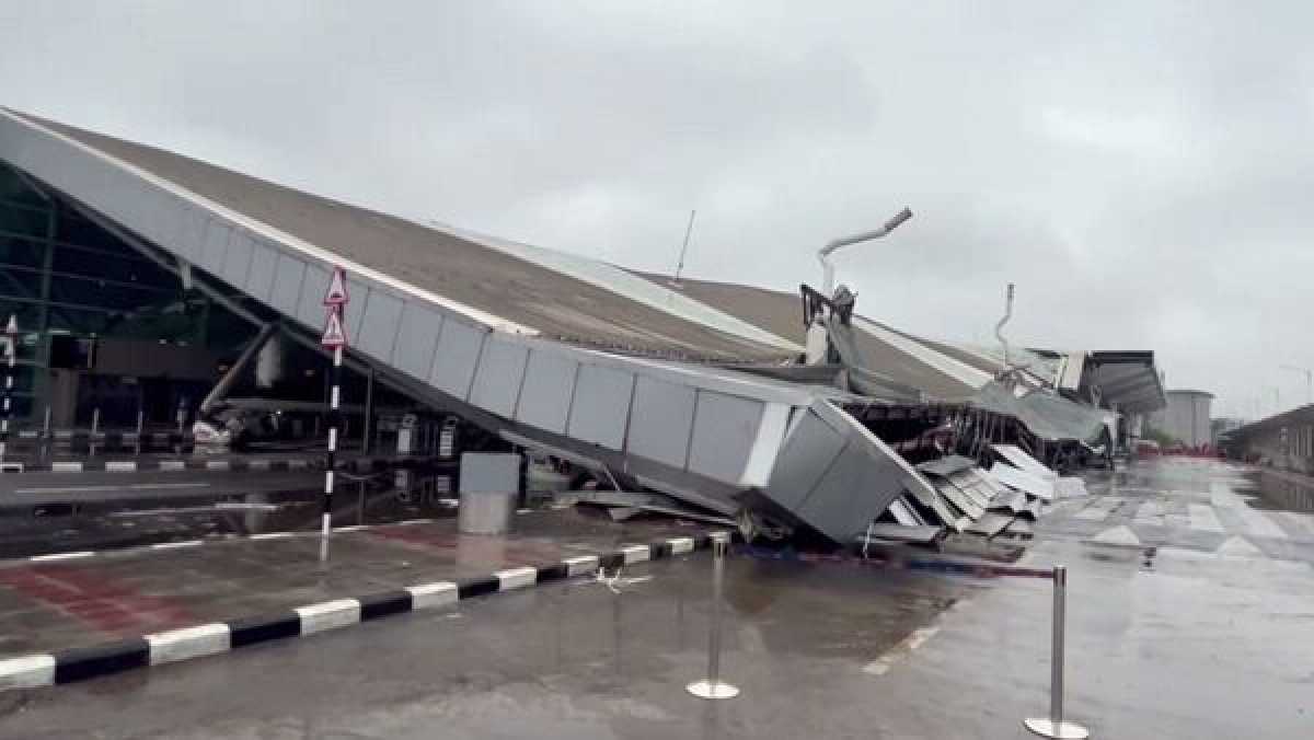 Roof Collapse At Delhi Airport Amid Heavy Rainfall: One Dead, Flights Cancelled