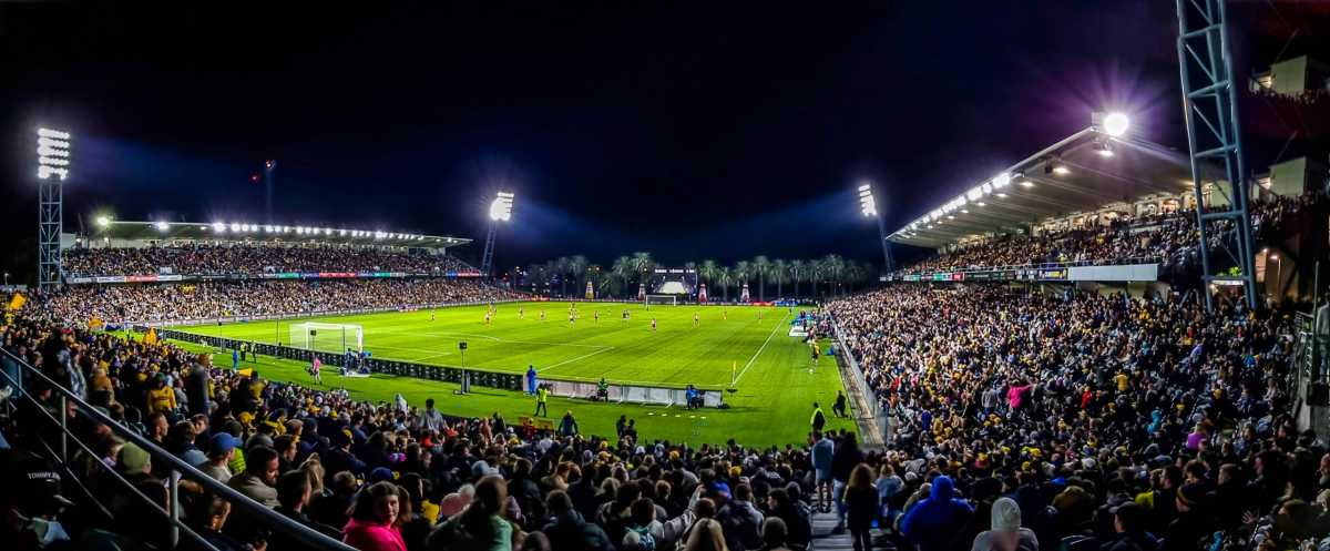 Roosters Triumph Over Bulldogs In Wet Contest At Industree Group Stadium