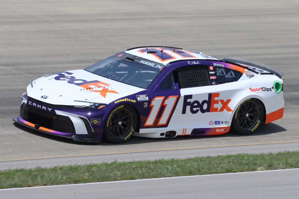 Denny Hamlin Earns Pole Position At Ally 400 In Nashville Superspeedway