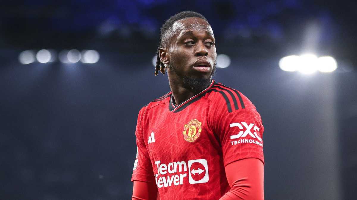 Aaron Wan Bissaka Set To Join West Ham As Manchester United Eyes New Signings