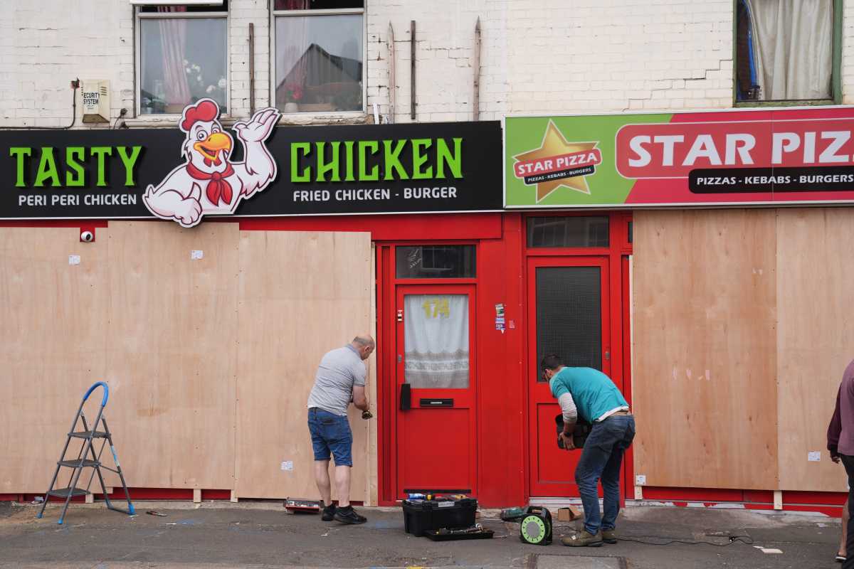 Businesses Close Early Amid Fears Of Protests In London