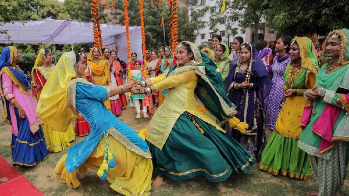 Celebrating Hariyali Teej: A Day Of Love And Prosperity