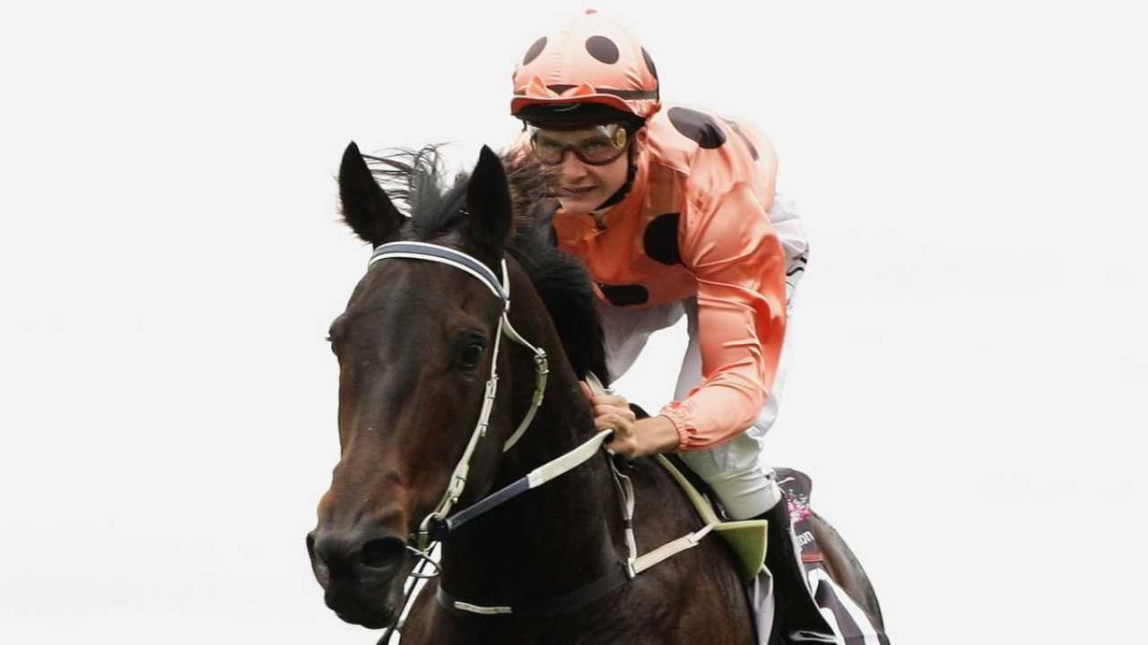 Champion Racehorse Black Caviar Passes Away