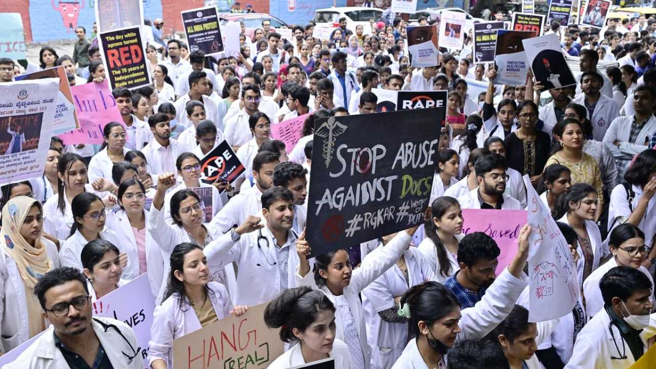 Doctors Protesting For Healthcare Safety