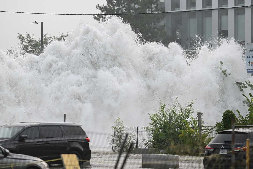 Montreal Faces Water Main Break Chaos