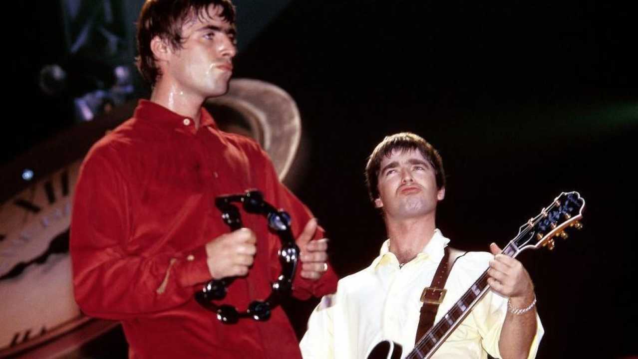 Oasis Band Live Performance