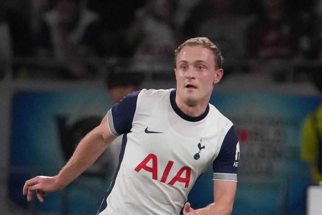 Oliver Skipp Close To Joining Leicester