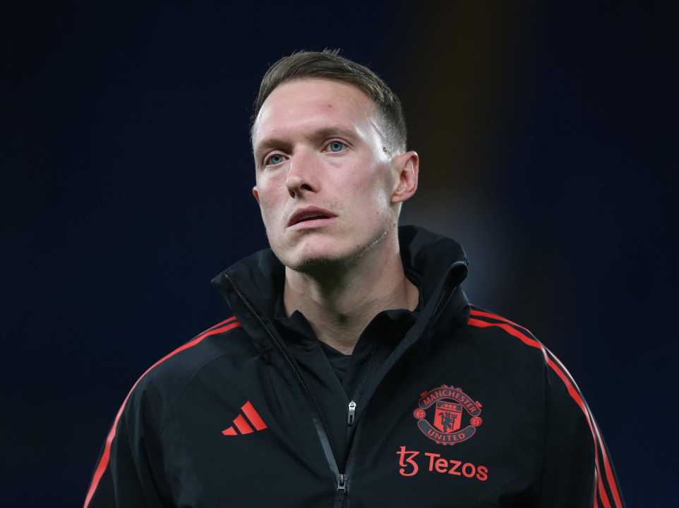 Phil Jones Retires, Aims For Coaching Career