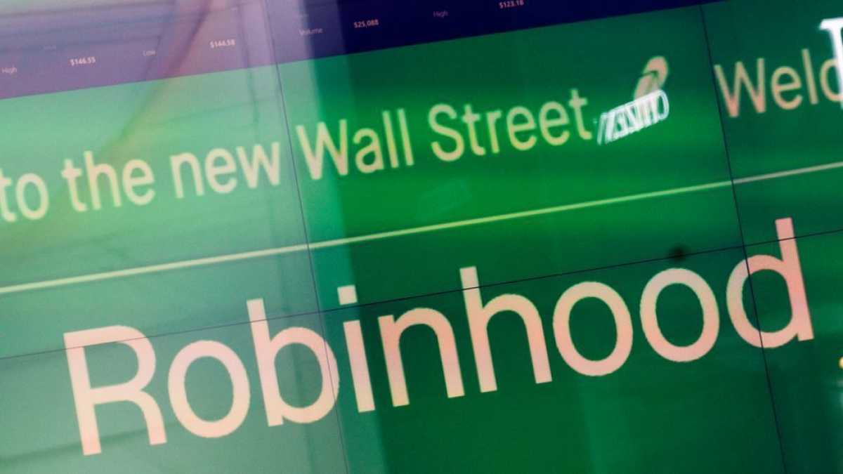 Robinhood Halts Trading Amid Major Stock Market Sell Off